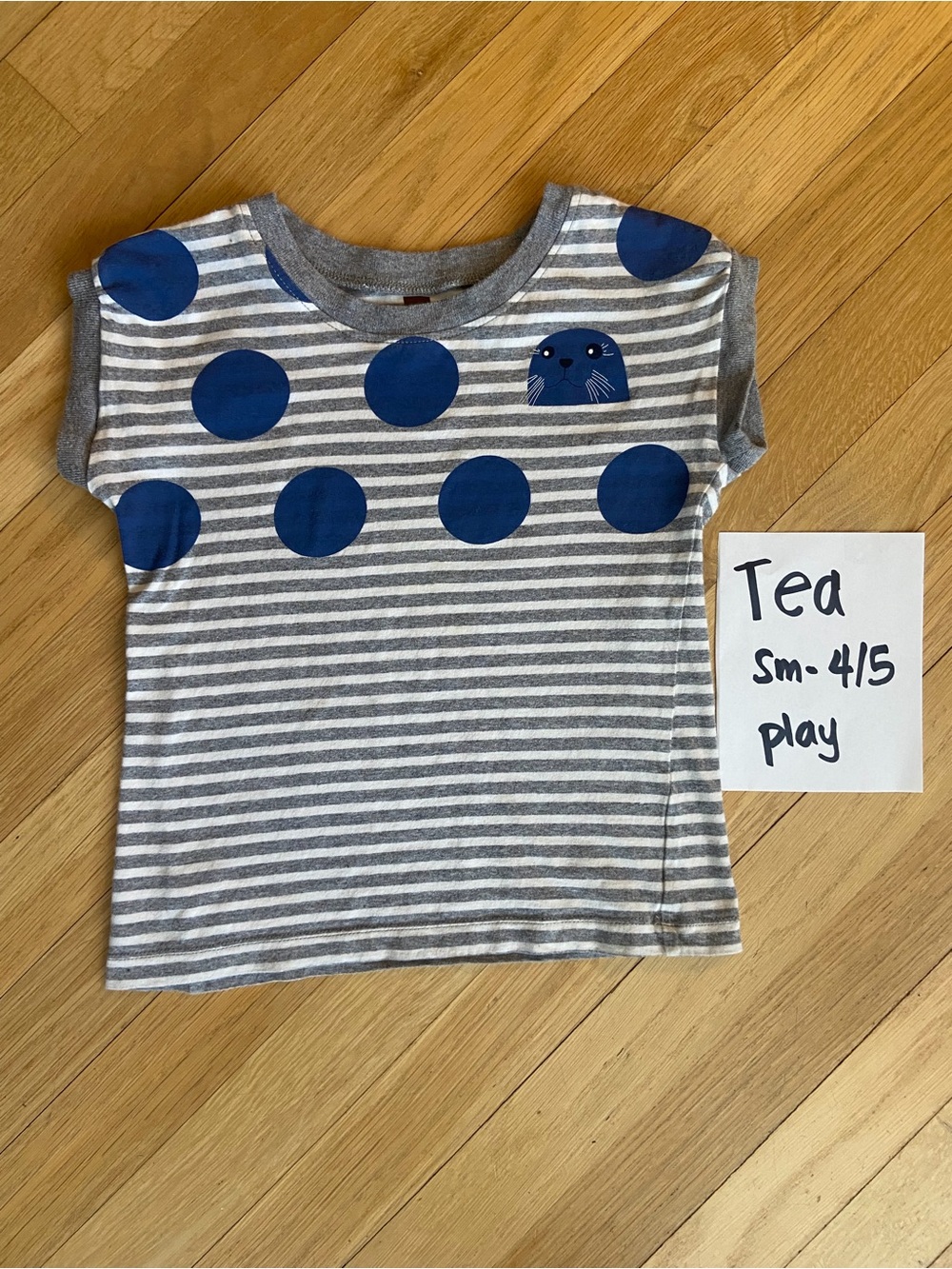 Tea Collection. Striped Gray & White with Navy Blue Polka dot size 4/5